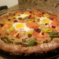 #Pesto Turkey, Veggie and #Egg #Pizza with #GarlicParmesan Crust|Robert Schwabさん