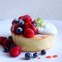 Souffle Pancake with mixed berries