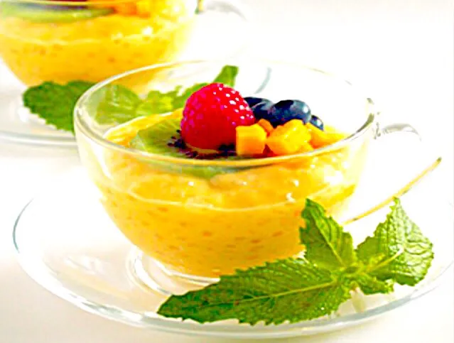 Snapdishの料理写真:Mango Coconut Tapioca Pudding ❤️😋✨|Liezlさん