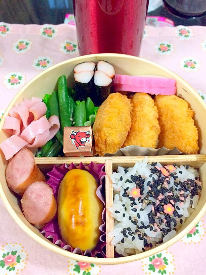 Snapdishの料理写真:コロッケ弁当|Miki Fujimotoさん