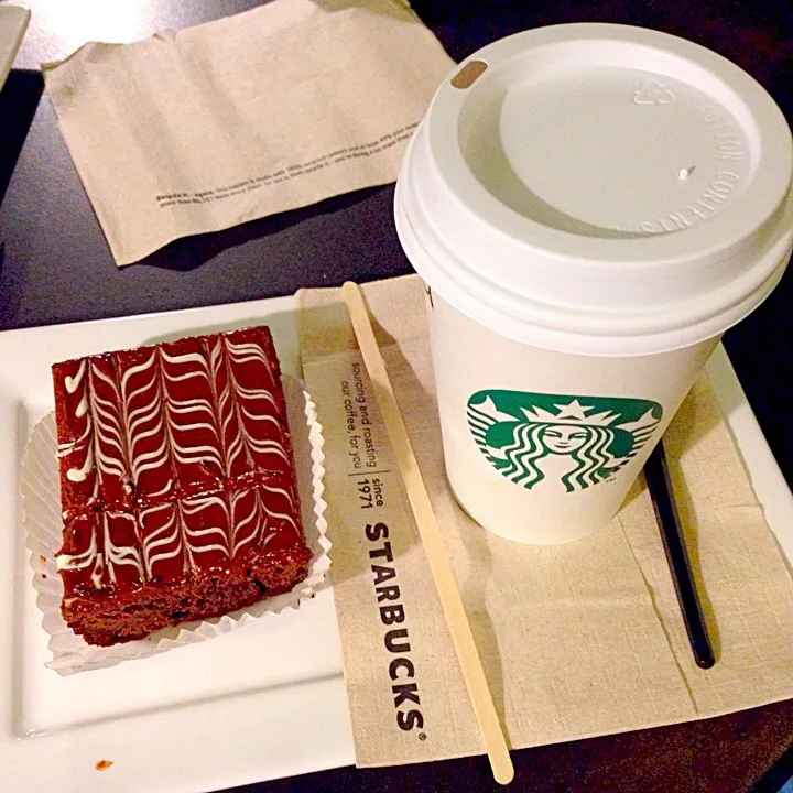 Starbucks in Bolivia|Jhonny Yamashiroさん