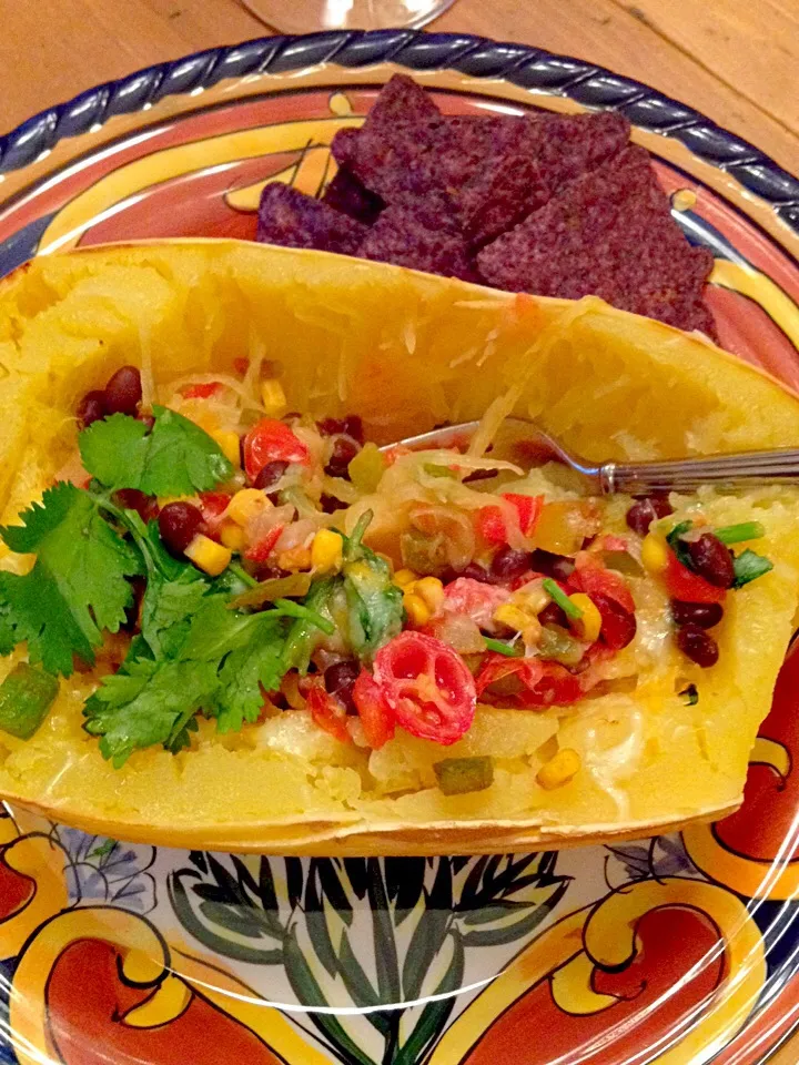 Snapdishの料理写真:Spaghetti Squash Burrito Bowl|Lori Spingolaさん