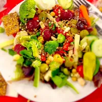 Snapdishの料理写真:Salad|Lori Spingolaさん