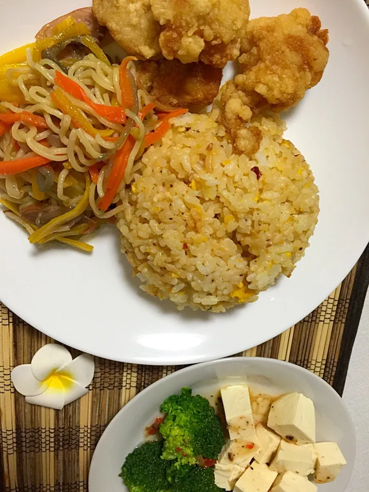 Karaage & Yakisoba|Tito Jickain Recososa Jrさん