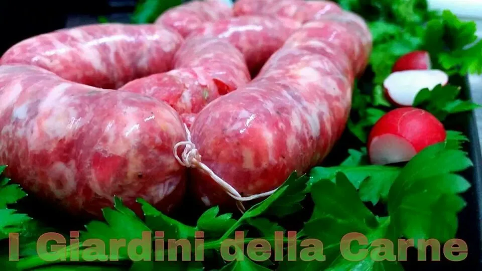 Salsiccia di suino a punta di coltello.|Francesco Lanzollaさん