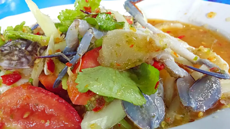 Yum poo dong #crabspicysalad #thaifood|Giftza Jangさん