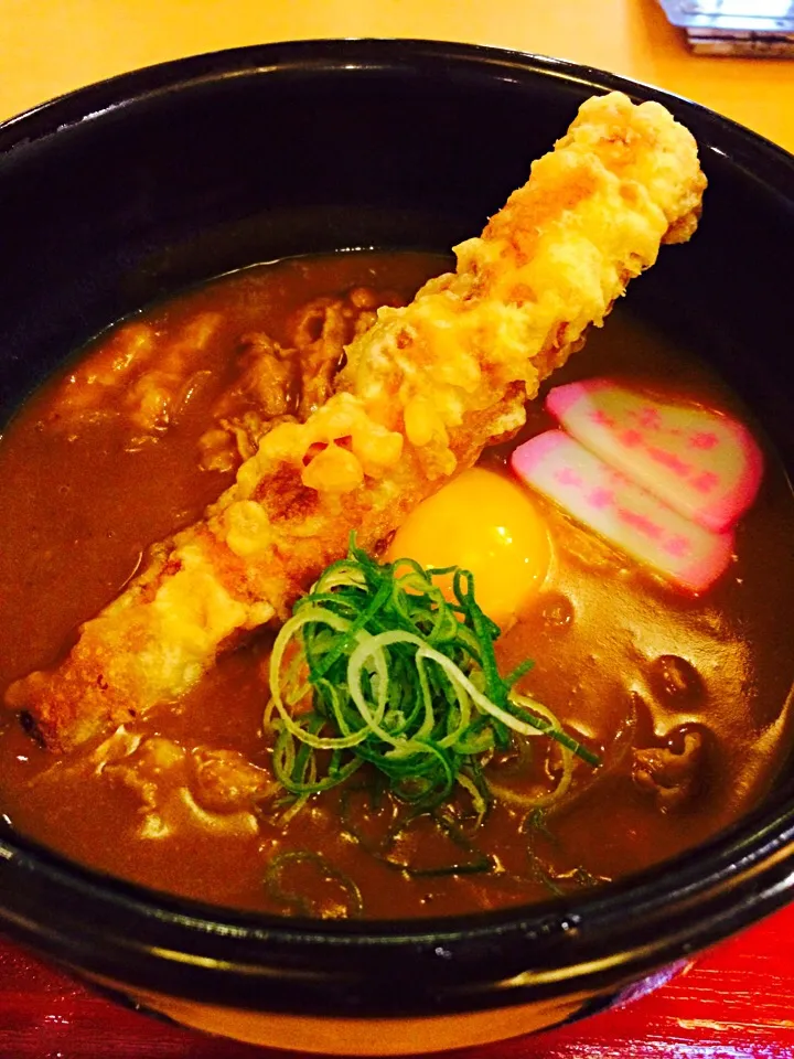 ちく天カレーうどん 卵黄のせ♥️|夏実さん