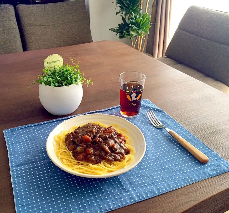 牛肉たっぷりカレースパゲッティ、ルイボスティー|pentarouさん