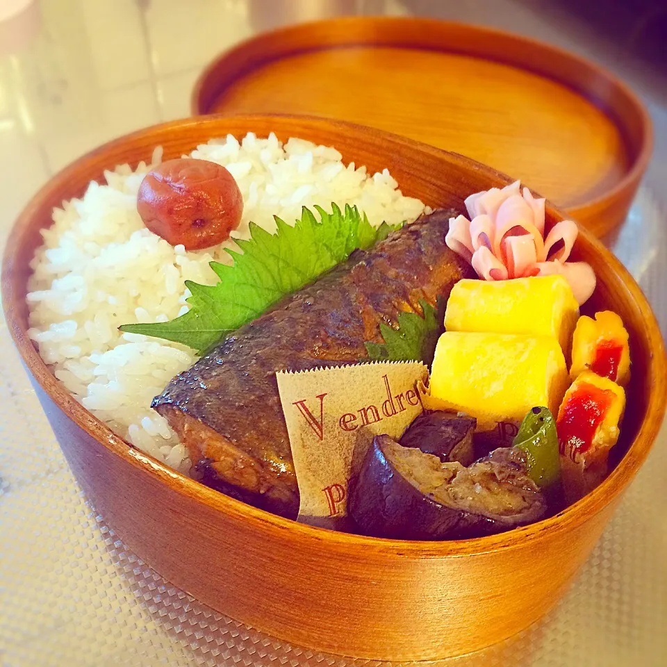 曲げわっぱ弁当🍁鯖味噌煮|ゆいわっぱさん