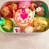 Snapdishの料理写真:ケーキ風お弁当|あやさん