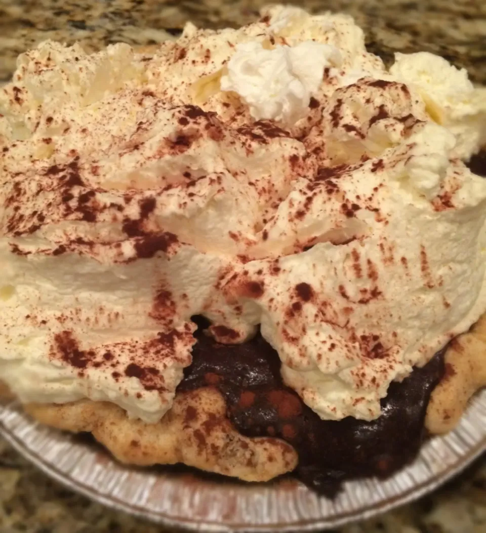 Chocolate Creme Pie|Lori Spingolaさん