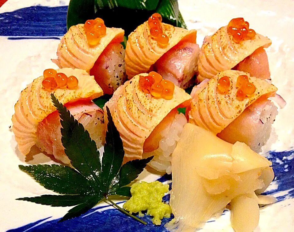 サーモン寿司 ( Salmon Sushi ) 😋✨|Liezlさん