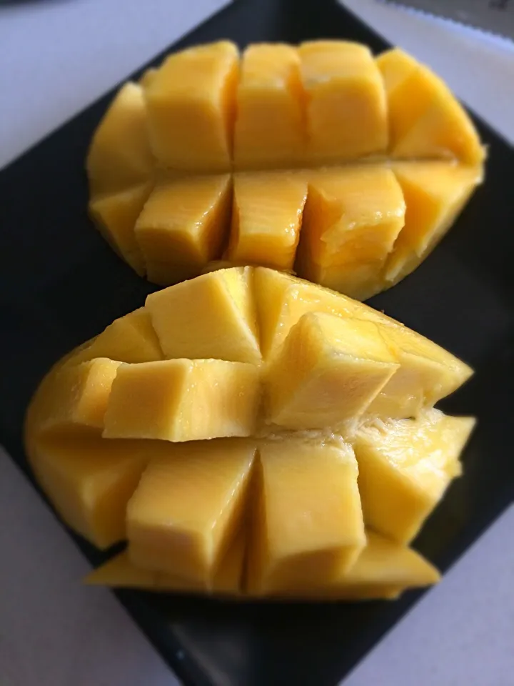 Aussie Mango for breakfast;))|aястасияさん