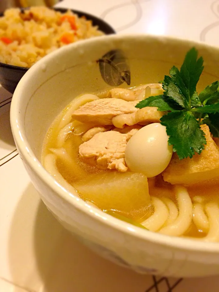 煮込みうどんとかやくご飯|こはるびよりさん