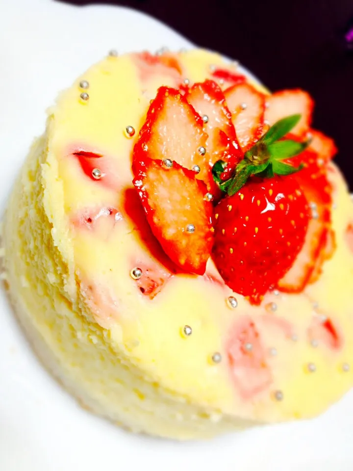 Snapdishの料理写真:strawberry NY cheese cake♡|まぁむくぅへんさん