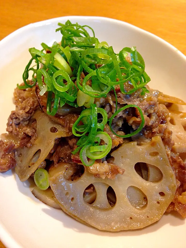 牛肉と蓮根の炒め煮  マヨ風味|まつださんさん