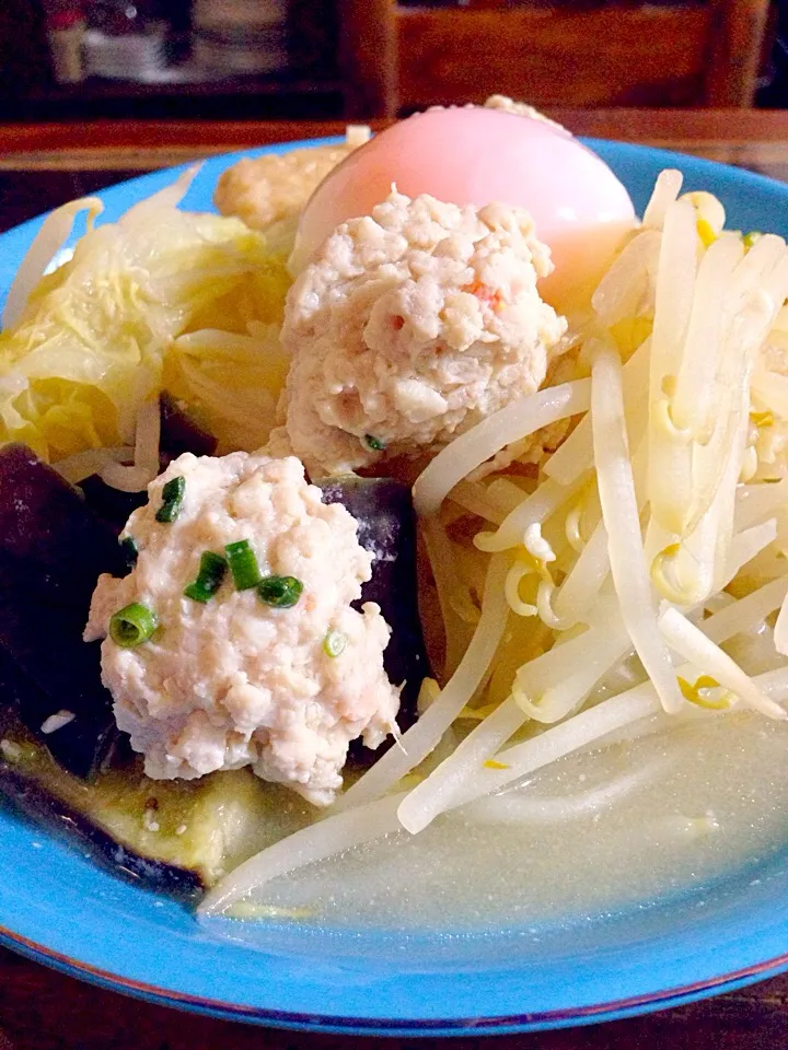 鶏肉つみれの味噌豆乳野菜たくさんおじや。ボリュームあります〜晩御飯。|Kumi_loveさん