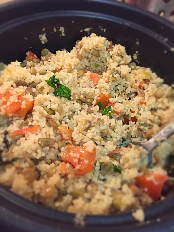 Couscous, green lentils and tomato in a lemon-garlic-balsamic vinegar sauce with garlic|georgianaさん