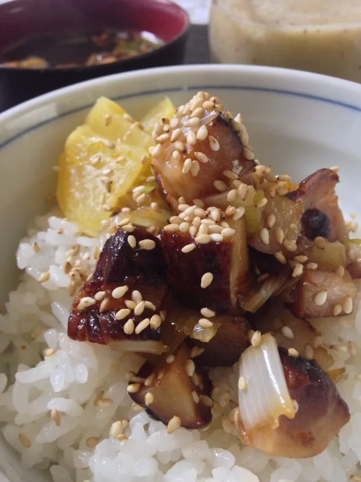 チャーシューゴロゴロ丼|あきさん