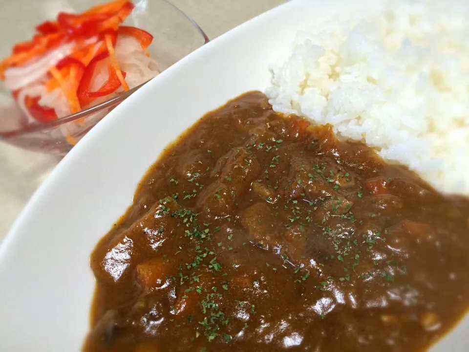 Snapdishの料理写真:野菜たっぷりすじ肉カレー|hamamaさん