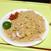 Snapdishの料理写真:Tiong Bahru Yi Sheng fujian mee|GraceLovingFoodさん