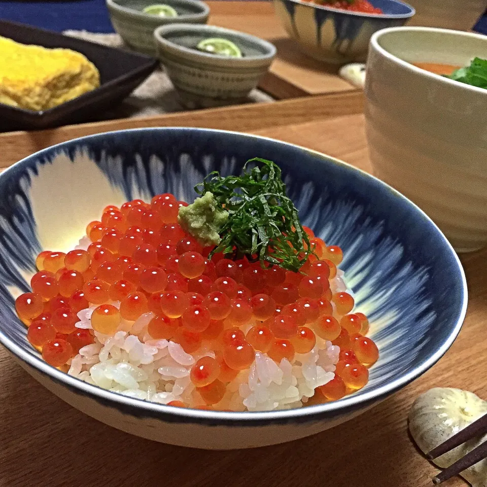 Snapdishの料理写真:いくらの醤油漬け丼☆|ゆかりさん