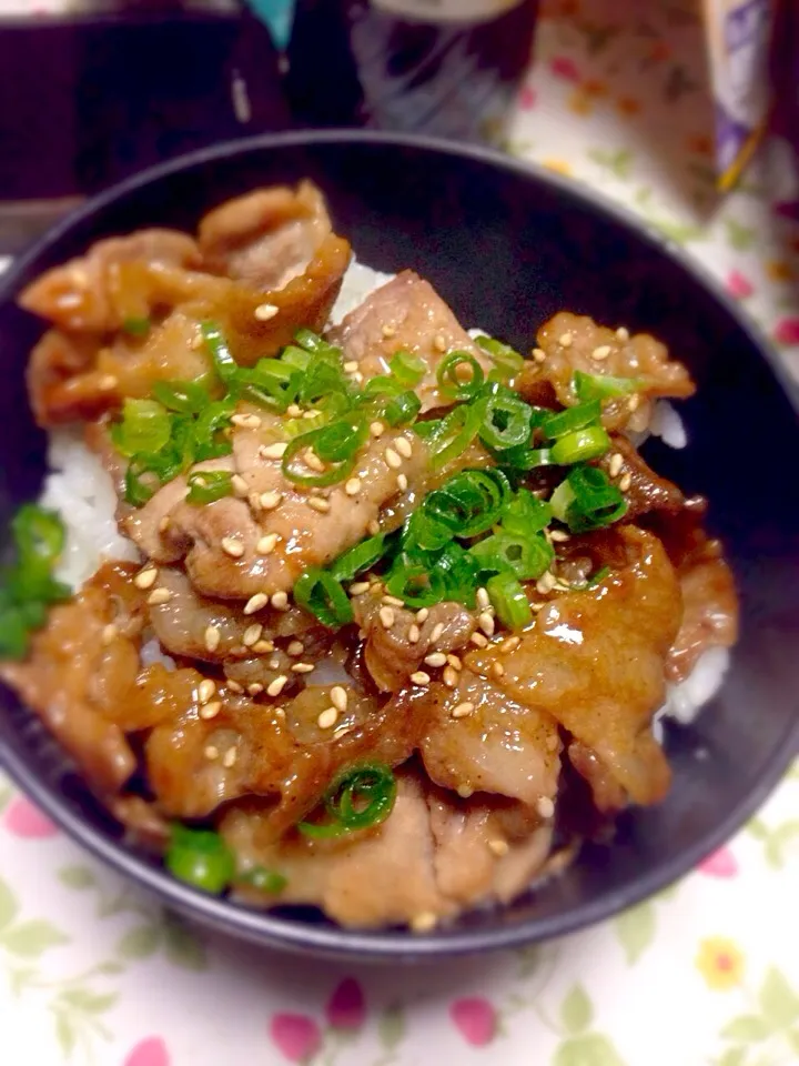 旦那の晩御飯😋豚丼|あやにん食堂さん