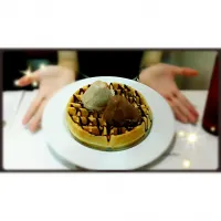 ice cream waffle #foodporn #ieatishootipost|felineさん