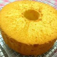 Snapdishの料理写真:orange chiffon cake|shirlynさん