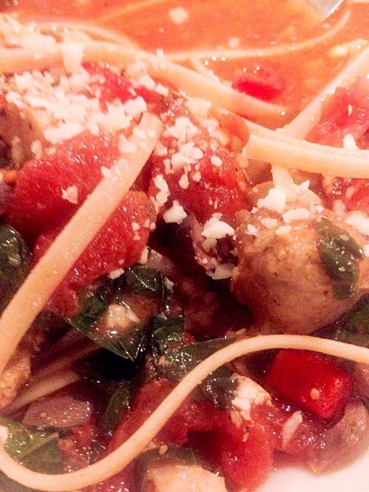 Italian hot sausage, Russian kale with linguine|Peter Simonさん