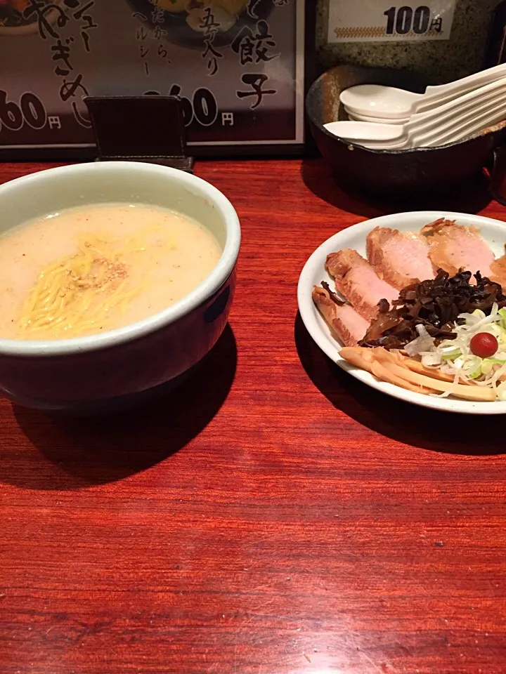 とろ肉塩ラーメン|山内博之さん