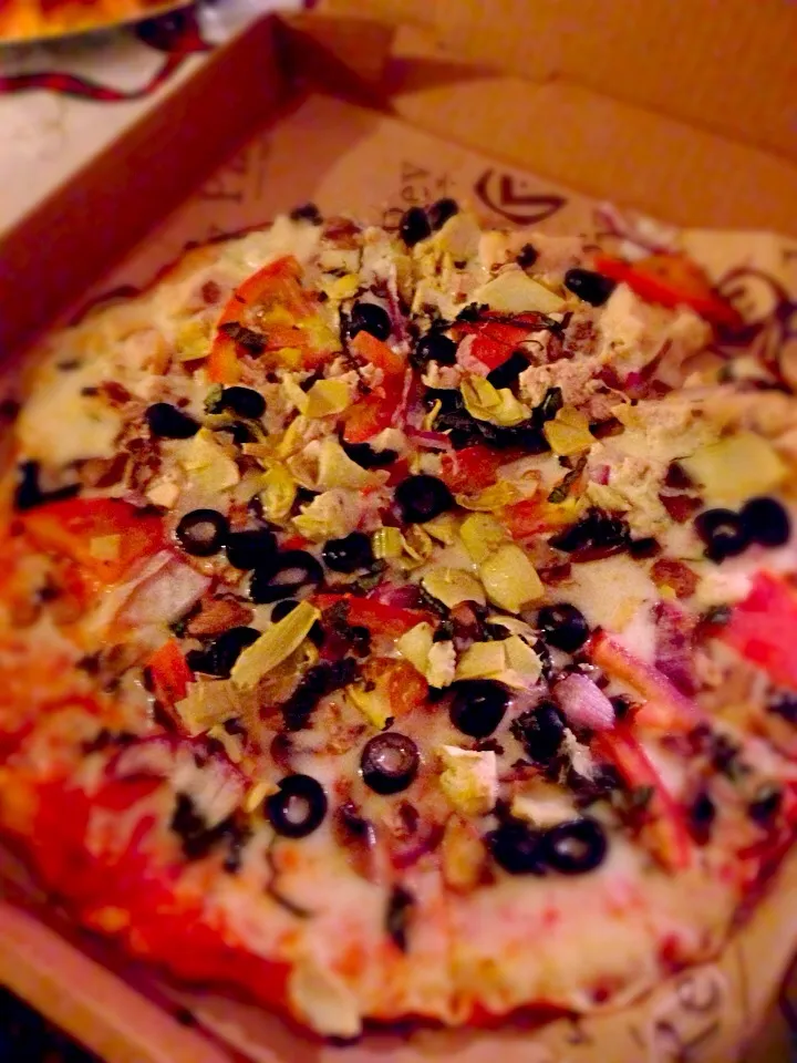 Snapdishの料理写真:Pizza Rev! Soooo good!|Peymaneh Hさん