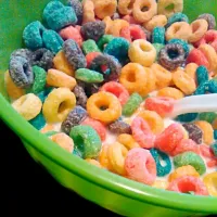 Snapdishの料理写真:frootloop #cereal|Devaney Robertsさん