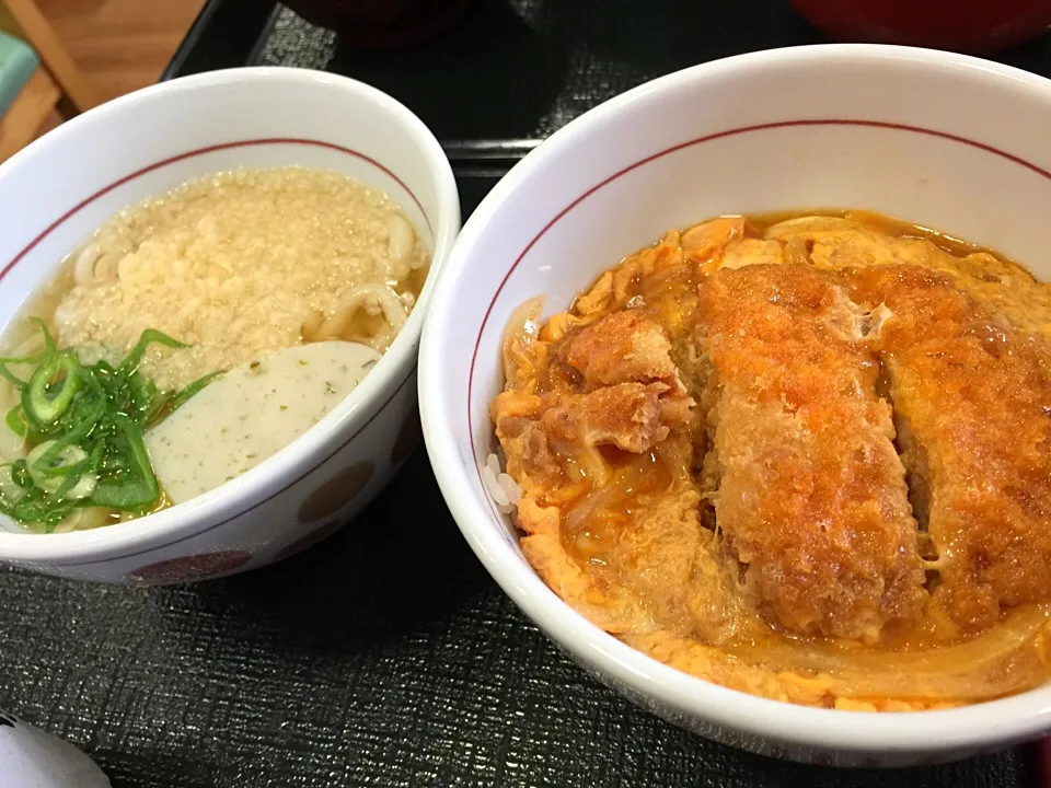 初なか卯 ミニかつ丼ミニハイカラうどん|うえのぶさん