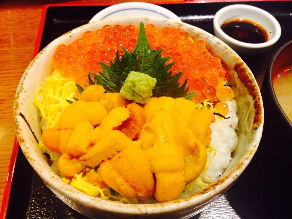 うにいくら丼@甚平札幌パセオ店|大塚寛之さん