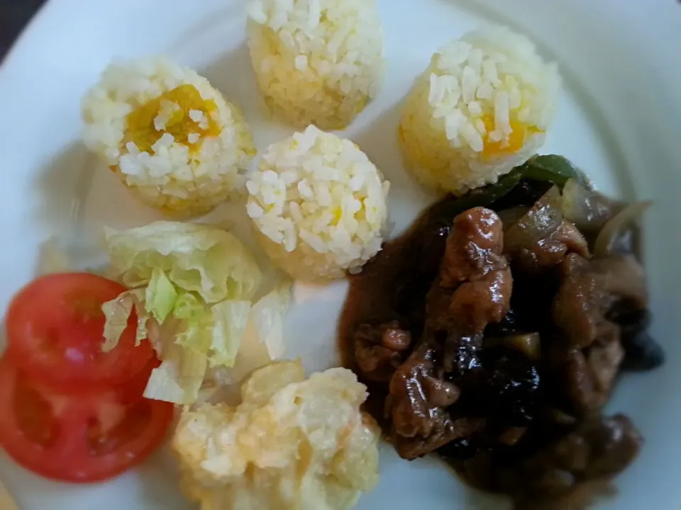 pumpkin rice, chicken in black bean ,and  potato salad|Alicia Kimaliさん