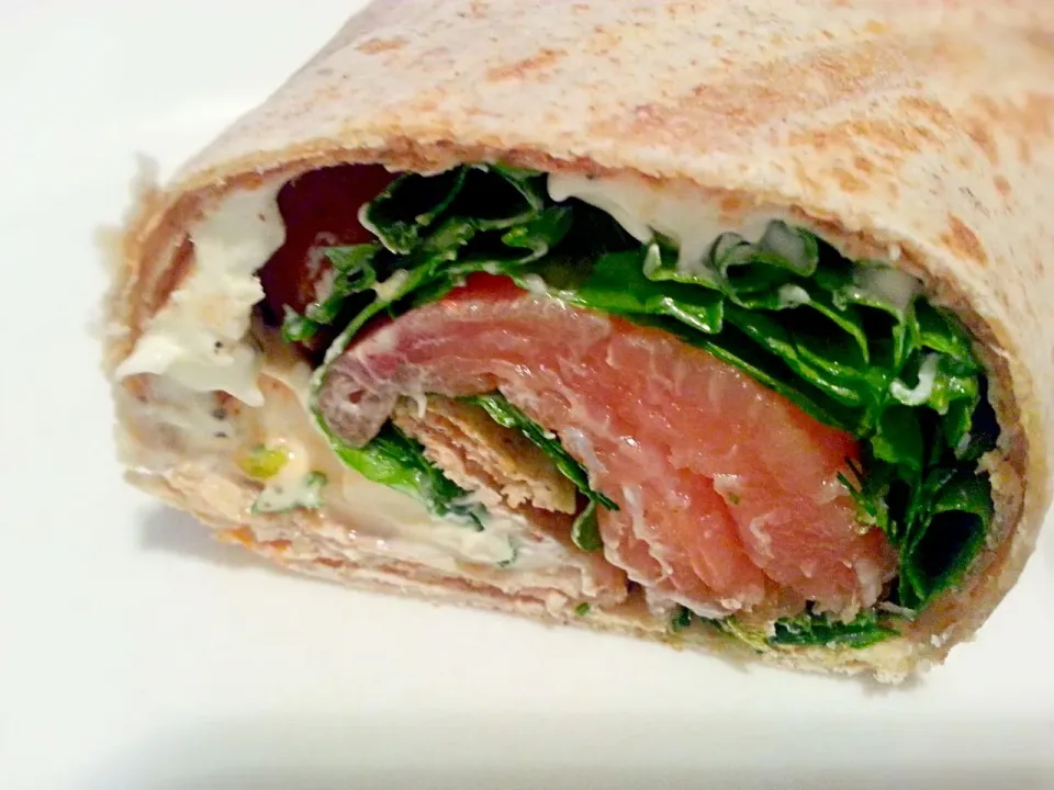 salmon wrap|felipe aiubさん