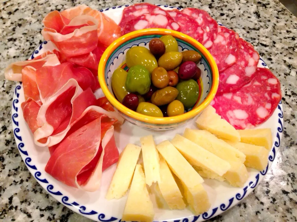 Snapdishの料理写真:Antipasto misto only products made in Italy|Fabio  Palmieriさん