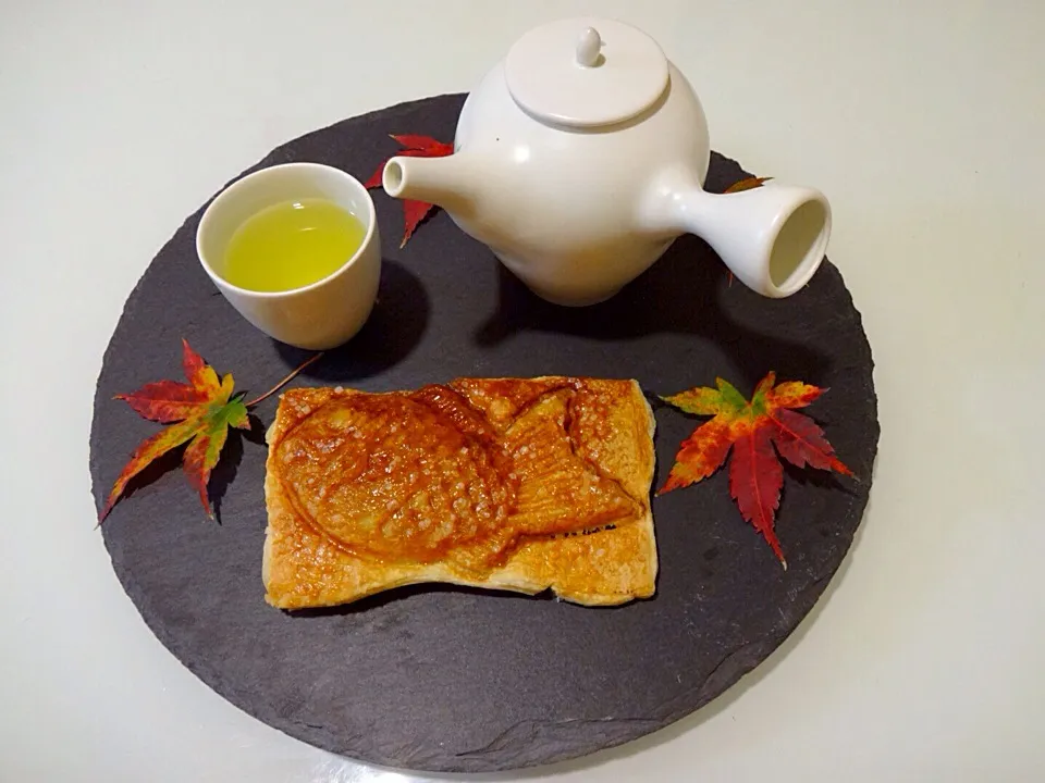 Croissant taiyaki 🍁🍵|sirakorn owadaさん