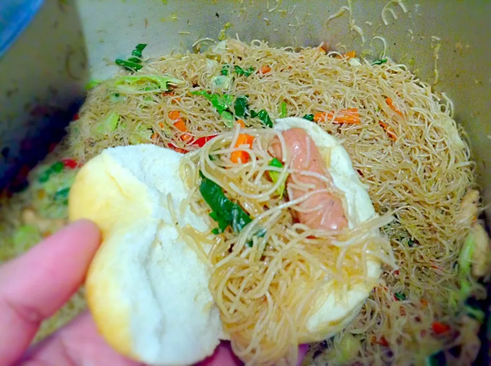 FiLiPiNo PaNsiT|GeMzKiTchさん