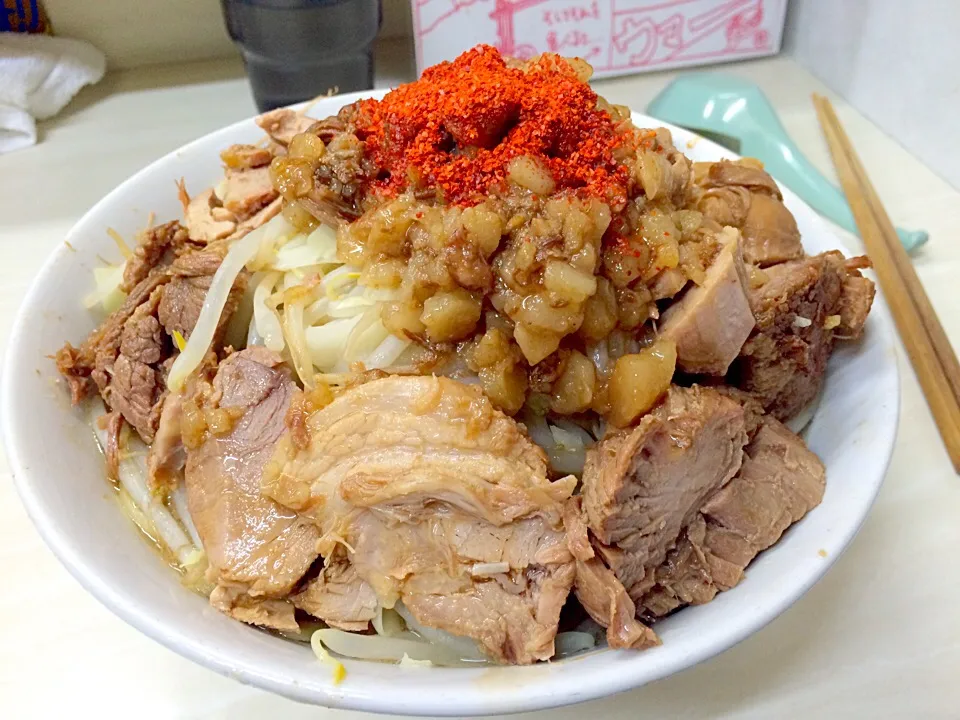 ラーメン荘 歴史を刻め＠下新庄 肉Ｗ野菜カラメアブラ増し|BOYZ II 麺さん