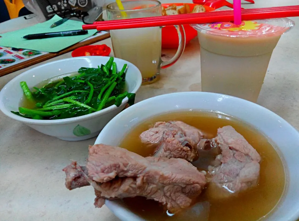 herbal pepper pork rib soup (ba kut teh)|Ernさん