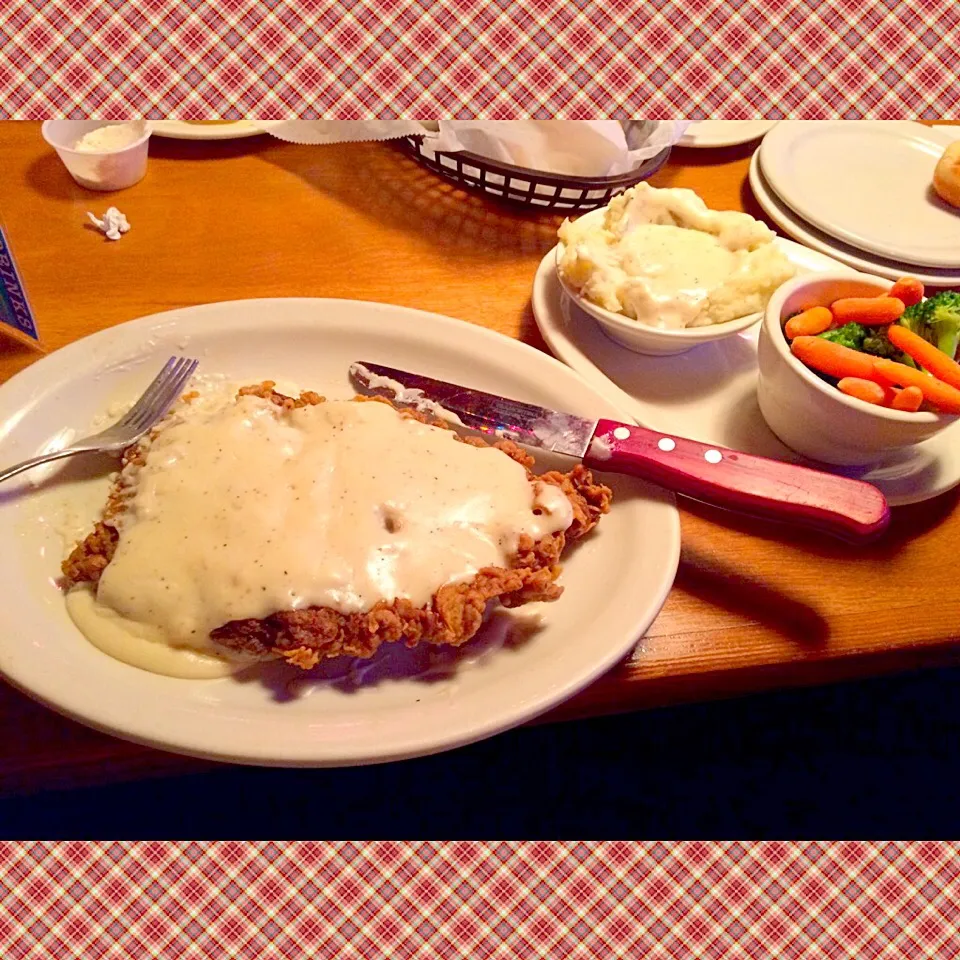 Snapdishの料理写真:Country Fried Sirloin|Evonikaさん