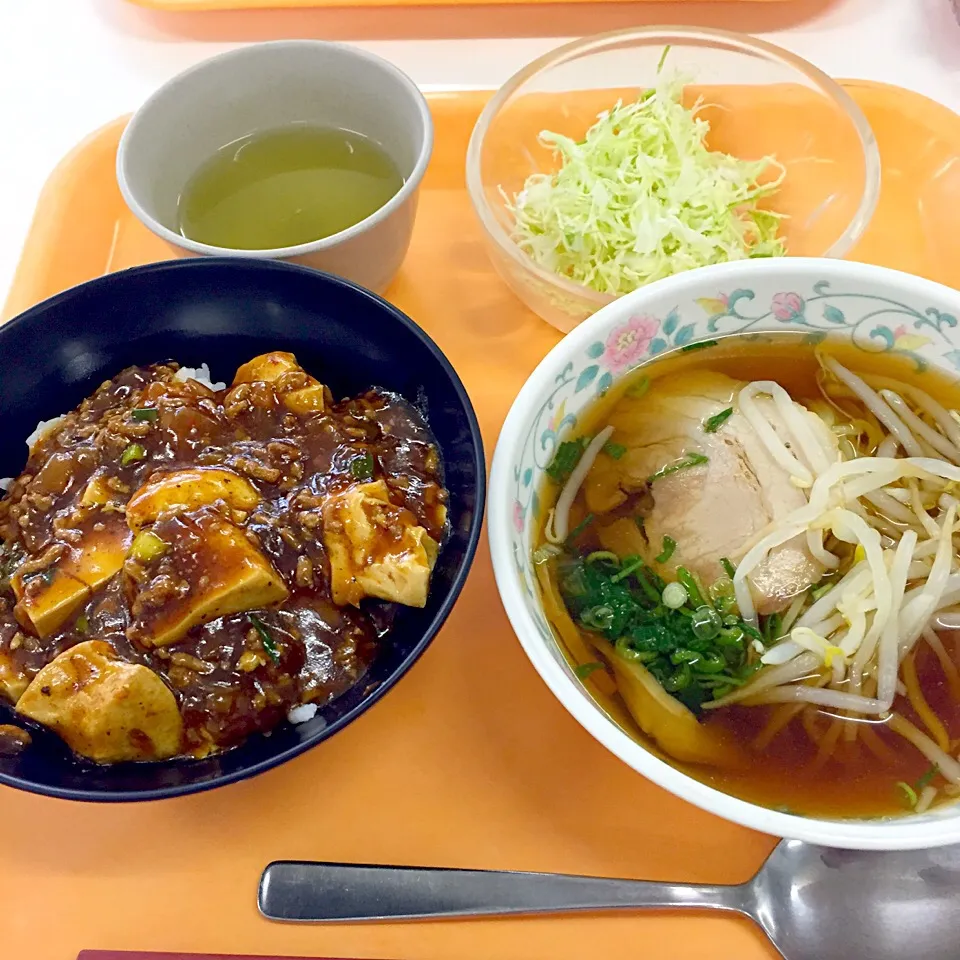 麻婆丼、醤油ラーメン|maixx ใหม่さん