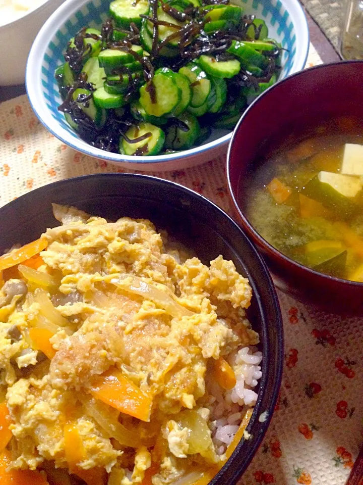 ササミかつ丼 味噌汁 胡瓜の昆布漬け|掛谷節子さん