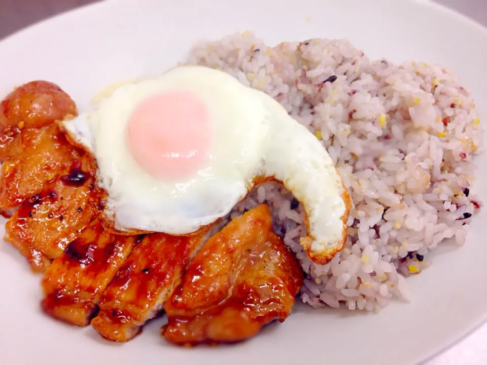 トンテキ丼|Ayakaさん