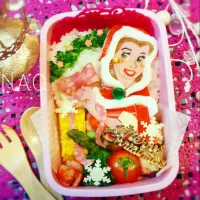 Snapdishの料理写真:美女と野獣ベルのお弁当　クリスマスver.