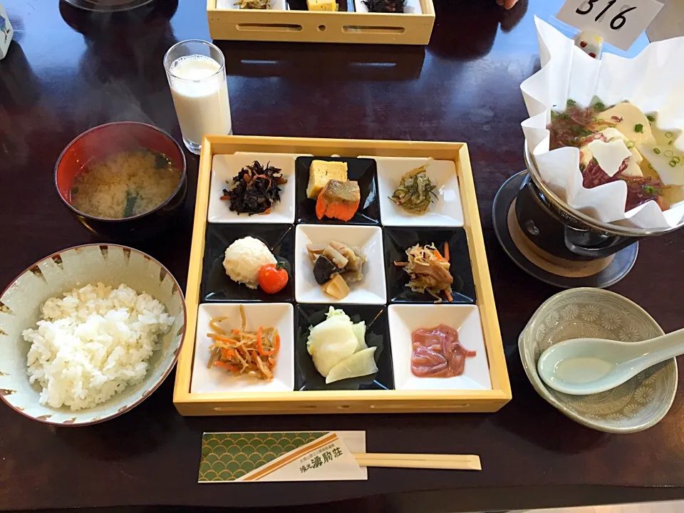 湧駒荘 朝御飯|カウンター嬢さん