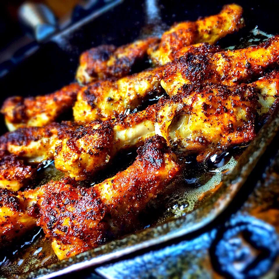 Snapdishの料理写真:Cast Iron Seared Chicken Wings|The Culinary Fanaticさん