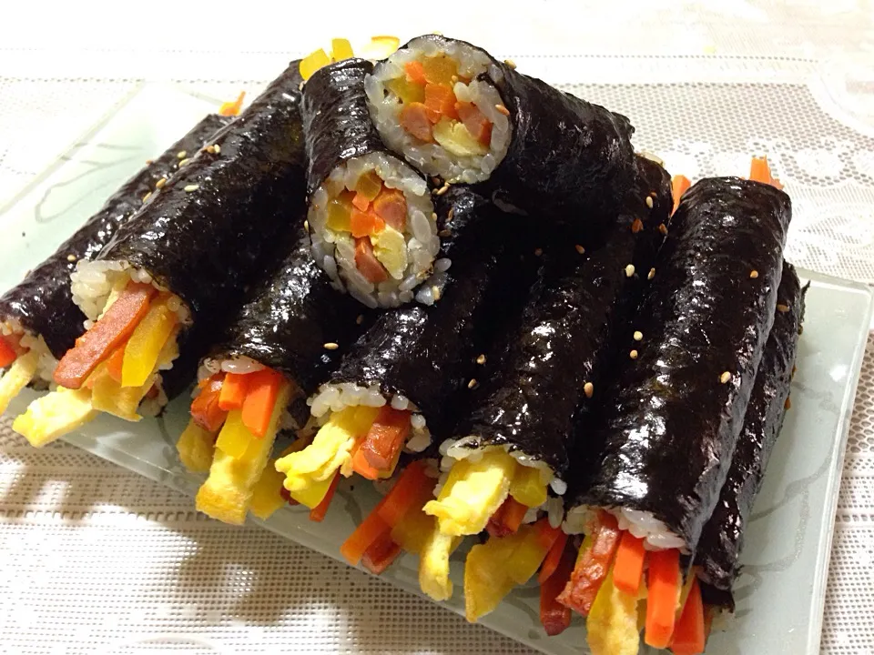 Snapdishの料理写真:Kkoma KimBap|✨강민지✨さん